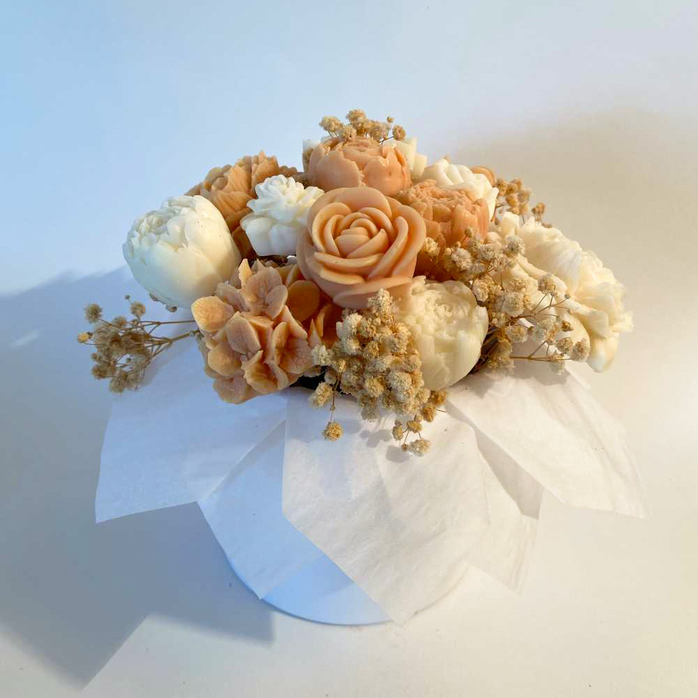 Bouquet Fleurs Beiges et Blanches